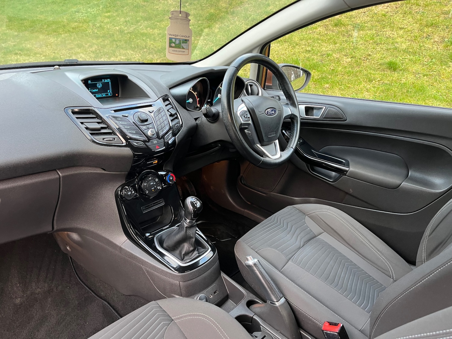 Used Ford Fiesta 2014 for sale - 76922024: Photo 16