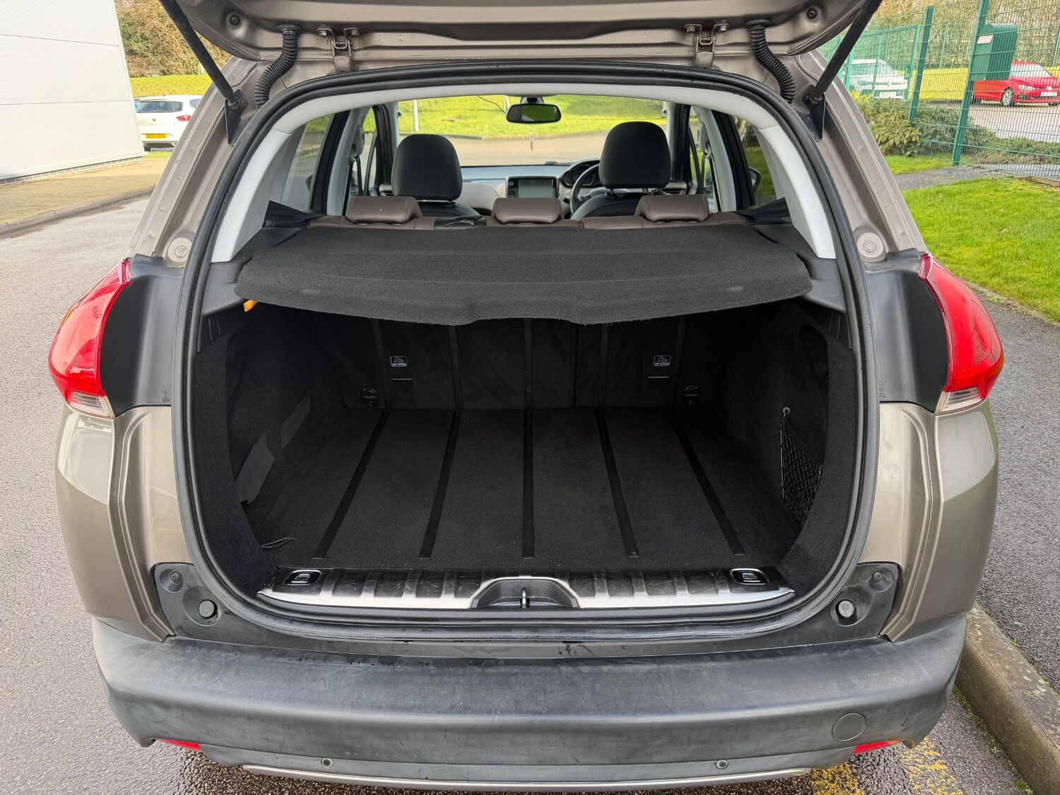 Used Peugeot 2008 2014 for sale - 77743010: Photo 23