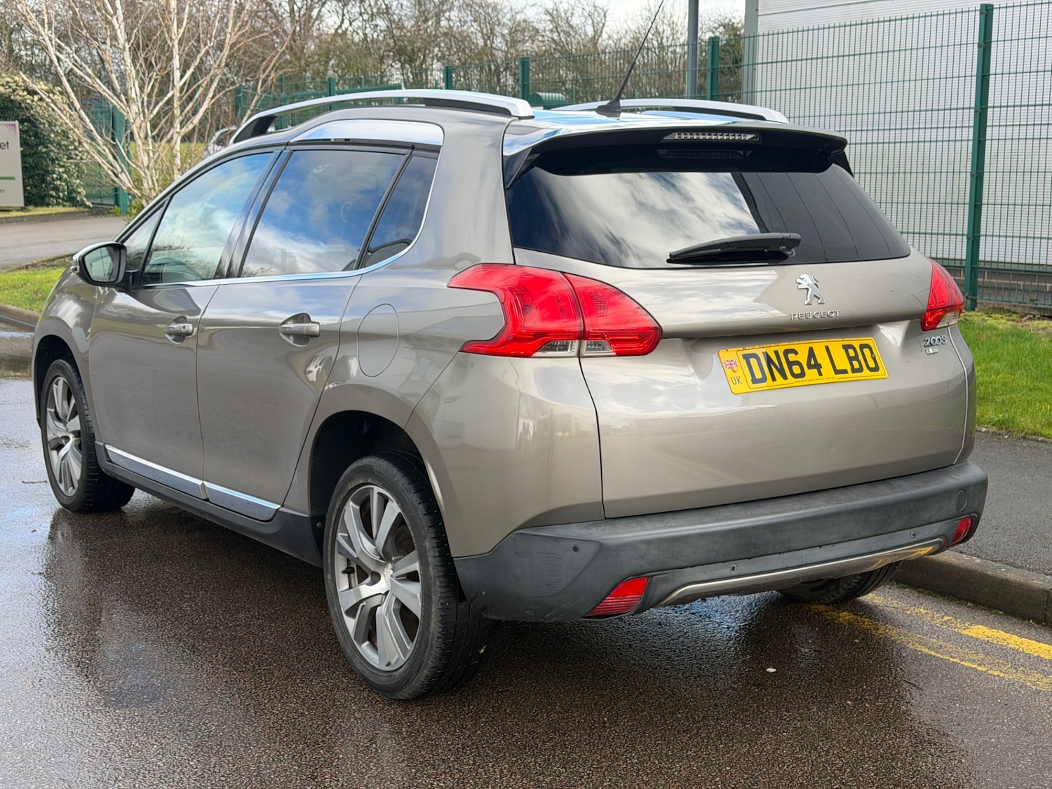 Used Peugeot 2008 2014 for sale - 77743010: Photo 5