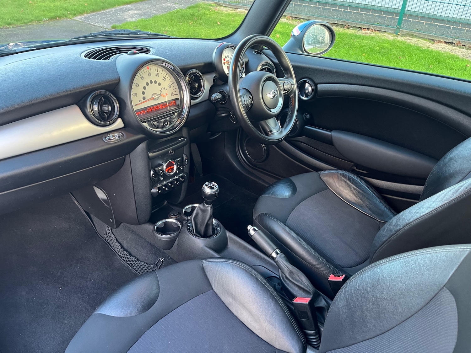 Used MINI Convertible 2012 for sale - 76844788: Photo 14