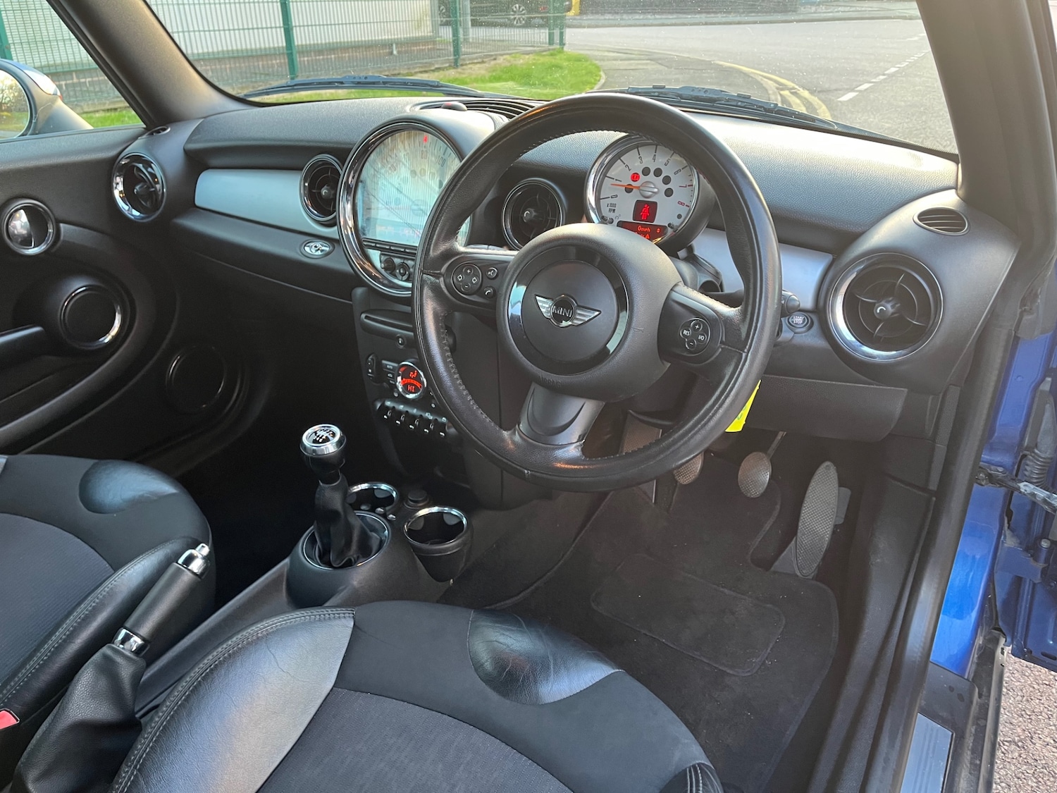 Used MINI Convertible 2012 for sale - 76844788: Photo 15