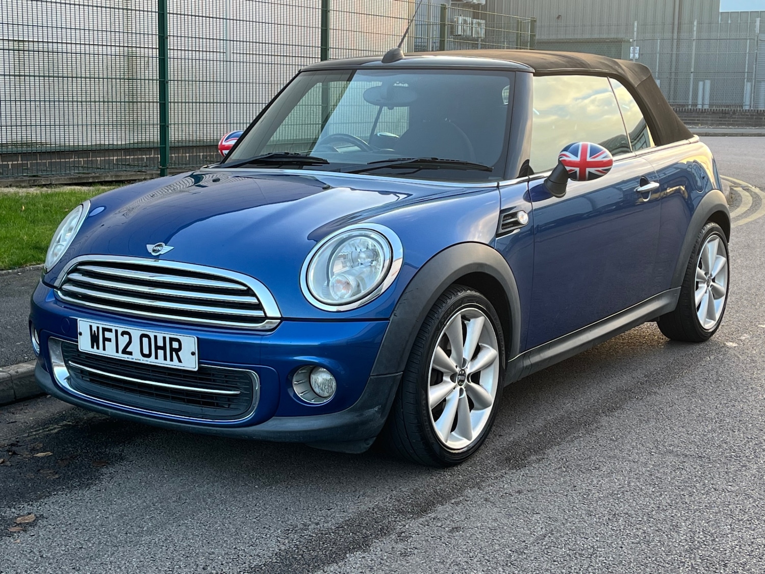 Used MINI Convertible 2012 for sale - 76844788: Photo 3