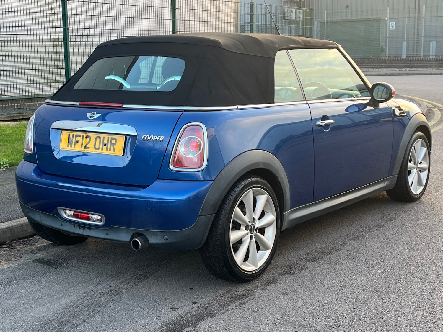 Used MINI Convertible 2012 for sale - 76844788: Photo 7