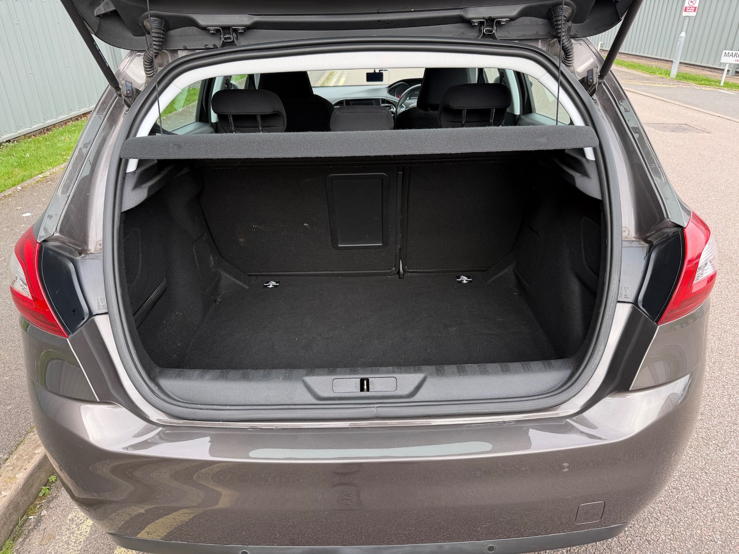 Used Peugeot 308 2015 for sale - 77742970: Photo 26