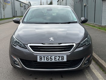 Used Peugeot 308 2015 for sale - 77742970: Photo