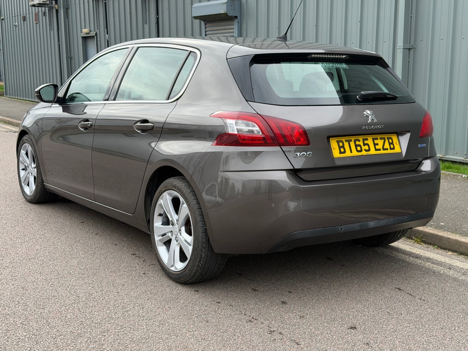 Used Peugeot 308 2015 for sale - 77742970: Photo 5