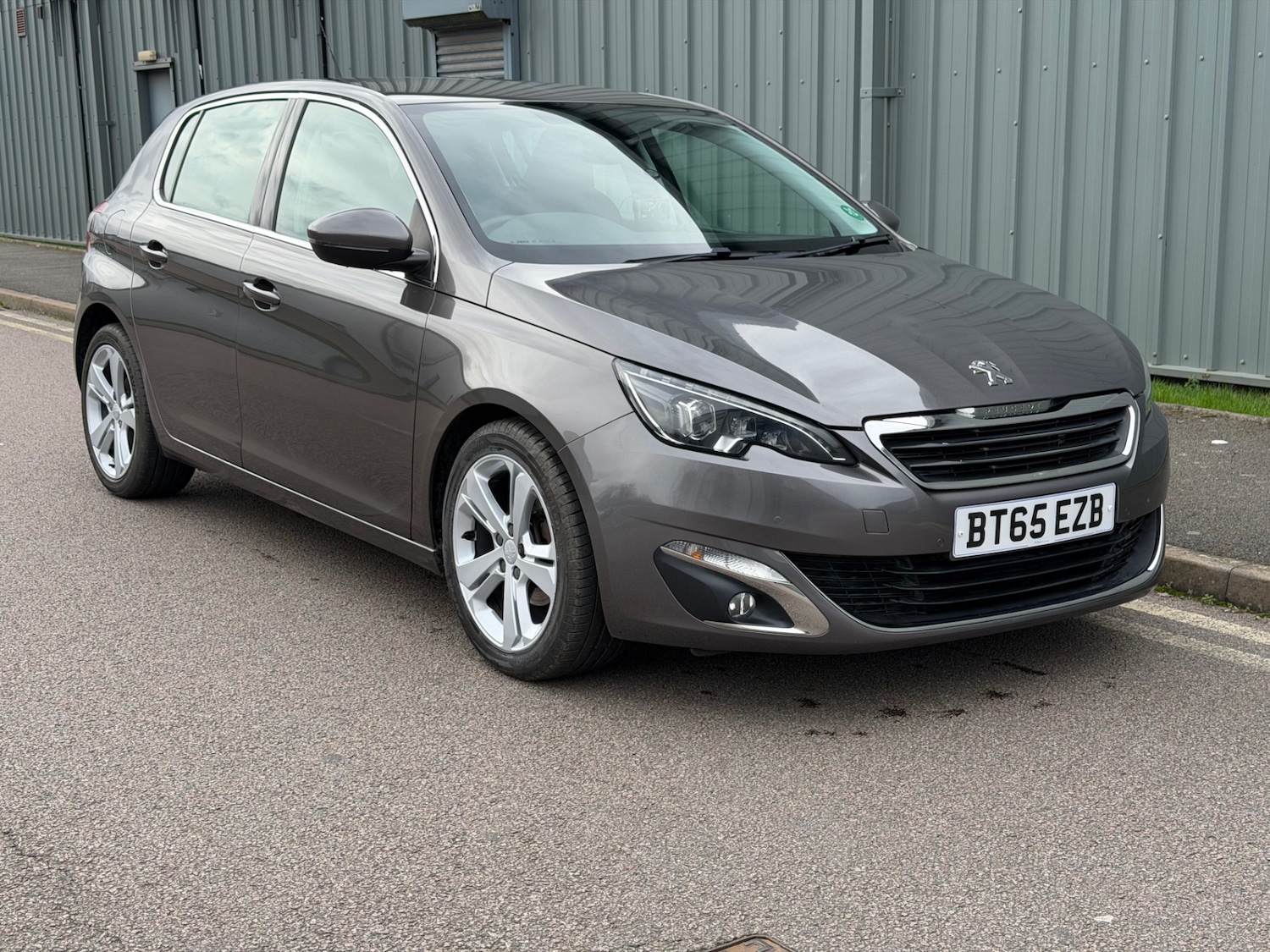 Used Peugeot 308 2015 for sale - 77742970: Photo 9