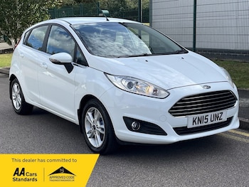 Used Ford Fiesta 2015 for sale - 77019224: Photo