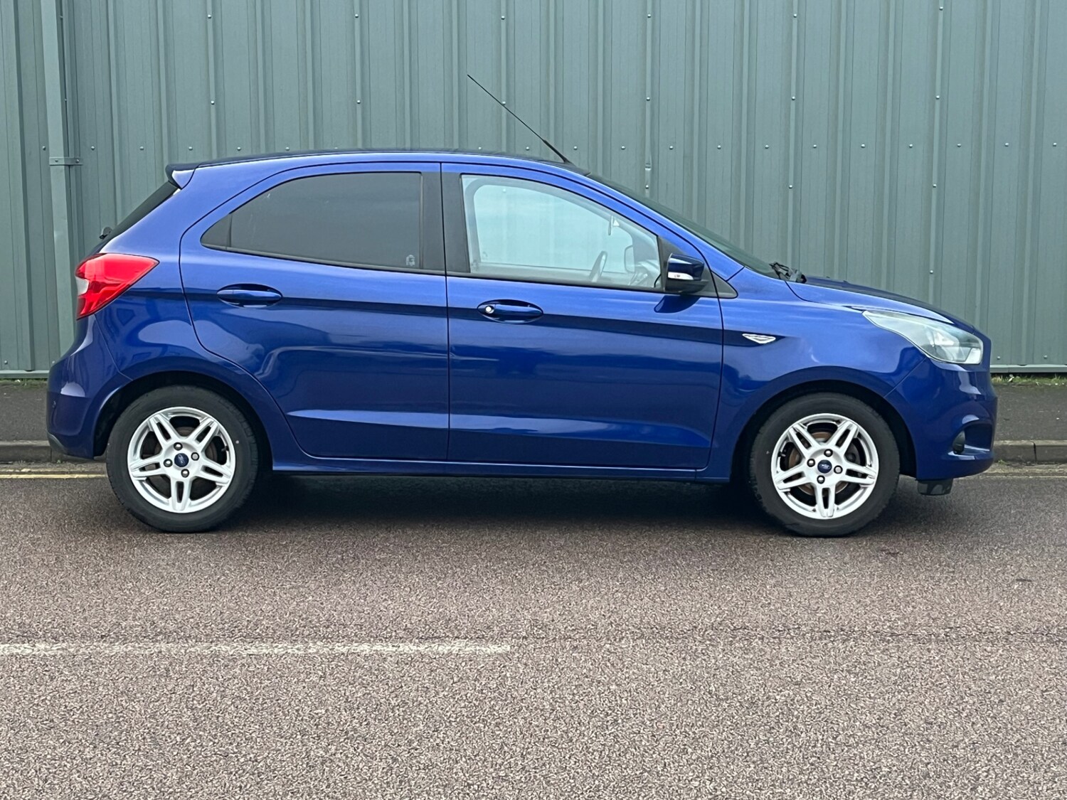 Used Ford Ka+ 2017 for sale - 77888257: Photo 8