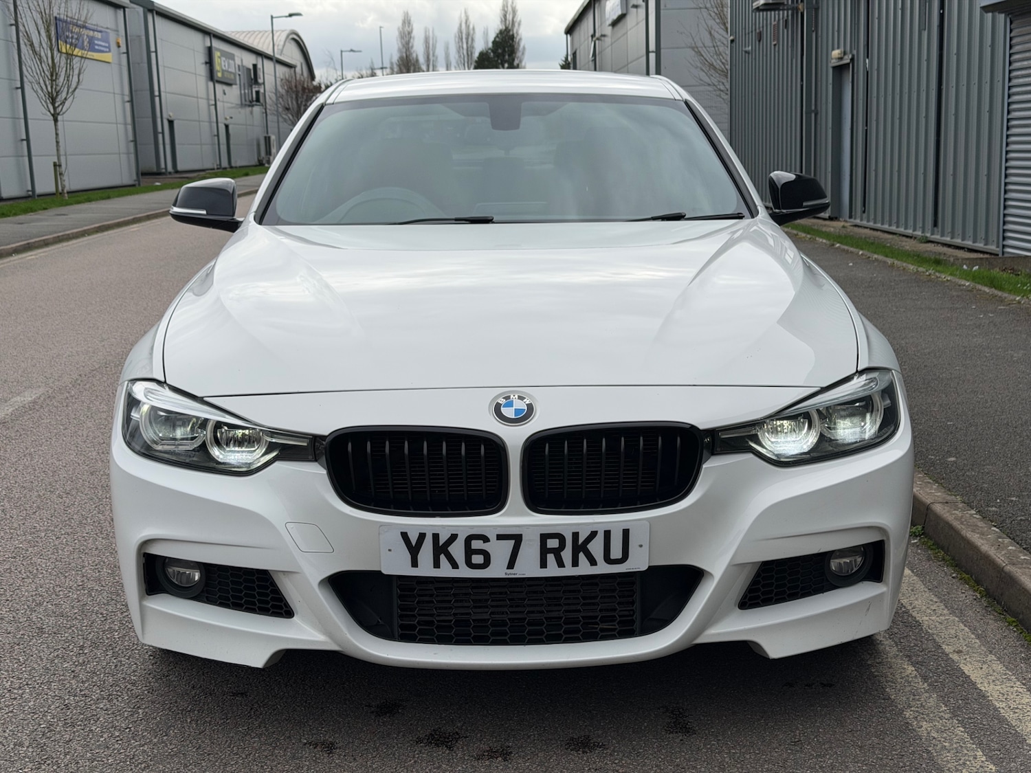 Used BMW 3 Series 2017 for sale - 77770646: Photo 2