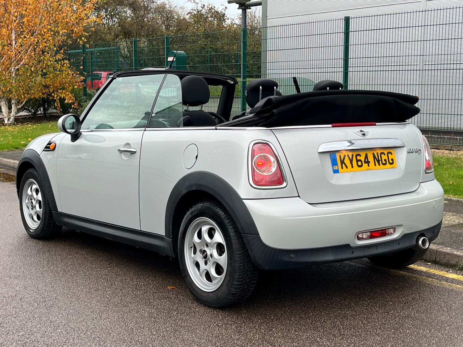 Used MINI Convertible 2015 for sale - 76847654: Photo 14