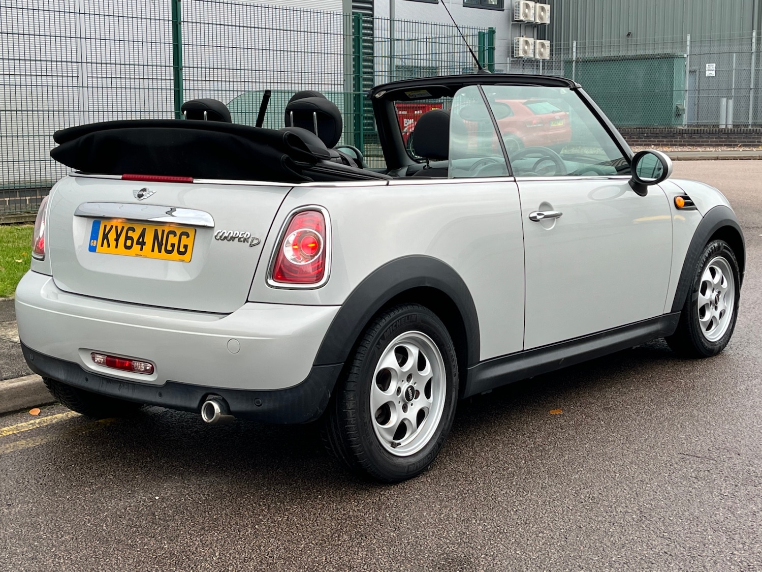 Used MINI Convertible 2015 for sale - 76847654: Photo 16