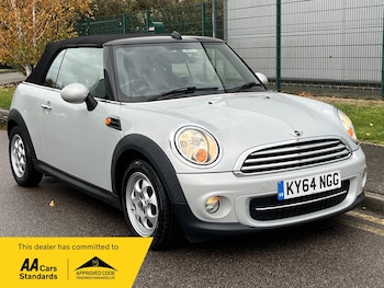 Used MINI Convertible 2015 for sale - 76847654: Photo