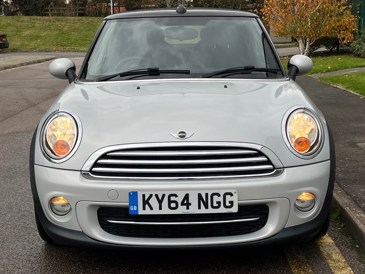 Used MINI Convertible 2015 for sale - 76847654: Photo 2