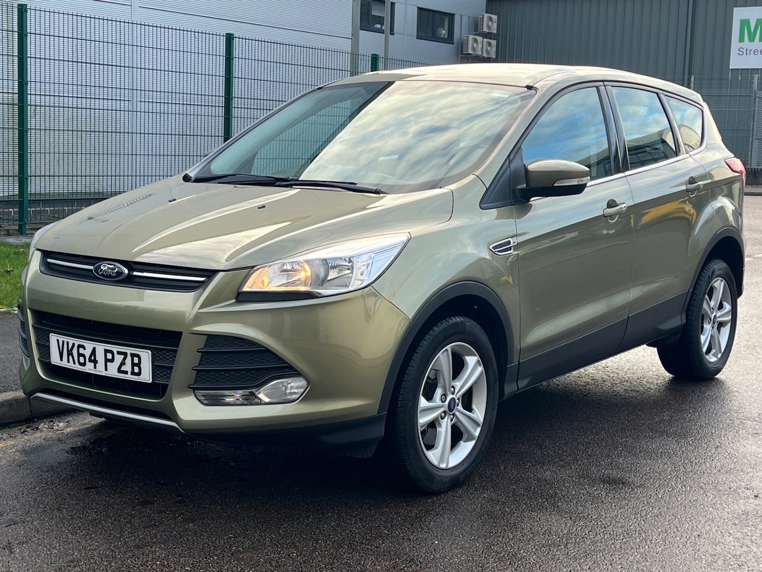 Used Ford Kuga 2014 for sale - 77019217: Photo 3