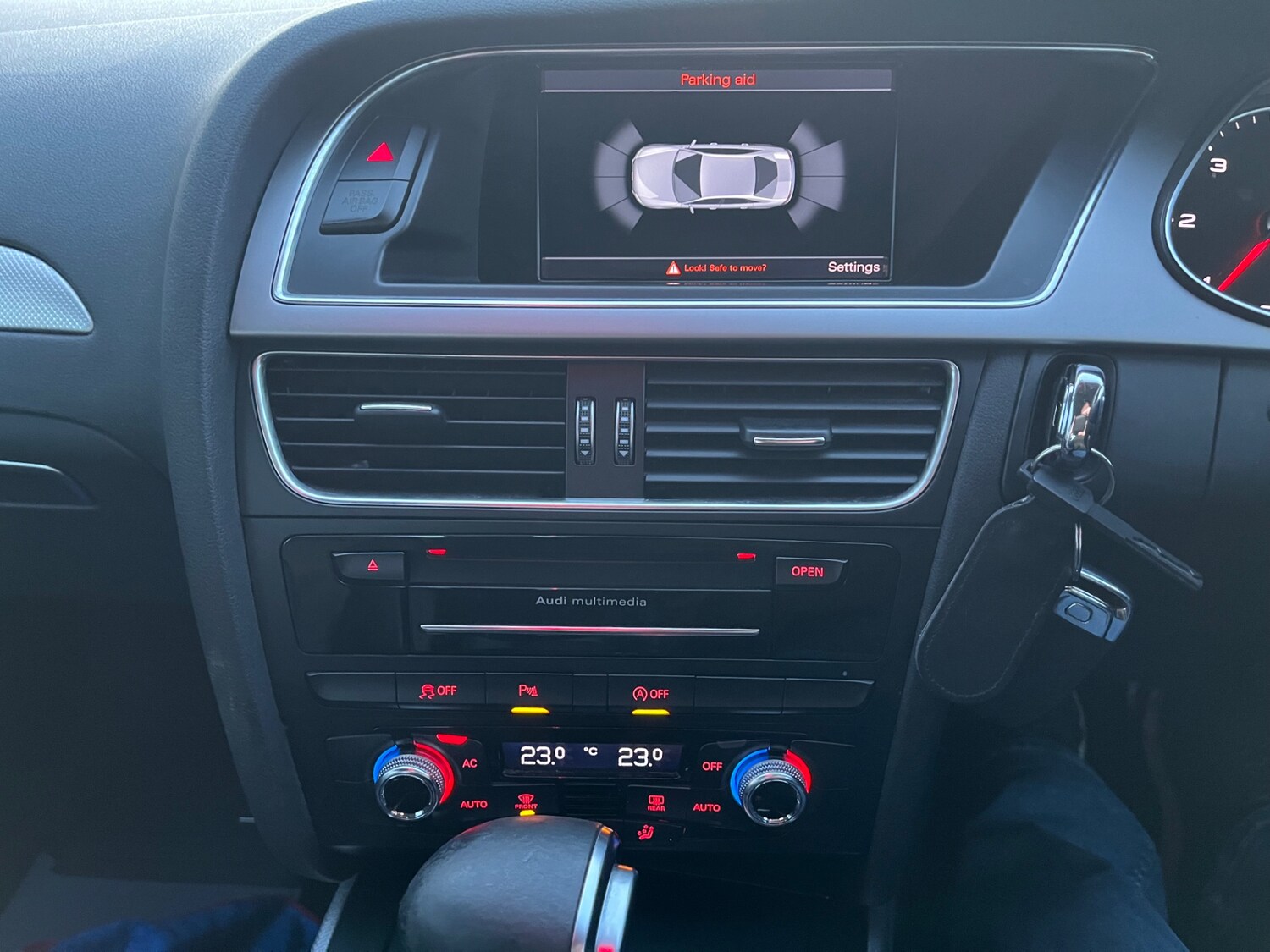 Used Audi A4 2013 for sale - 76837572: Photo 22