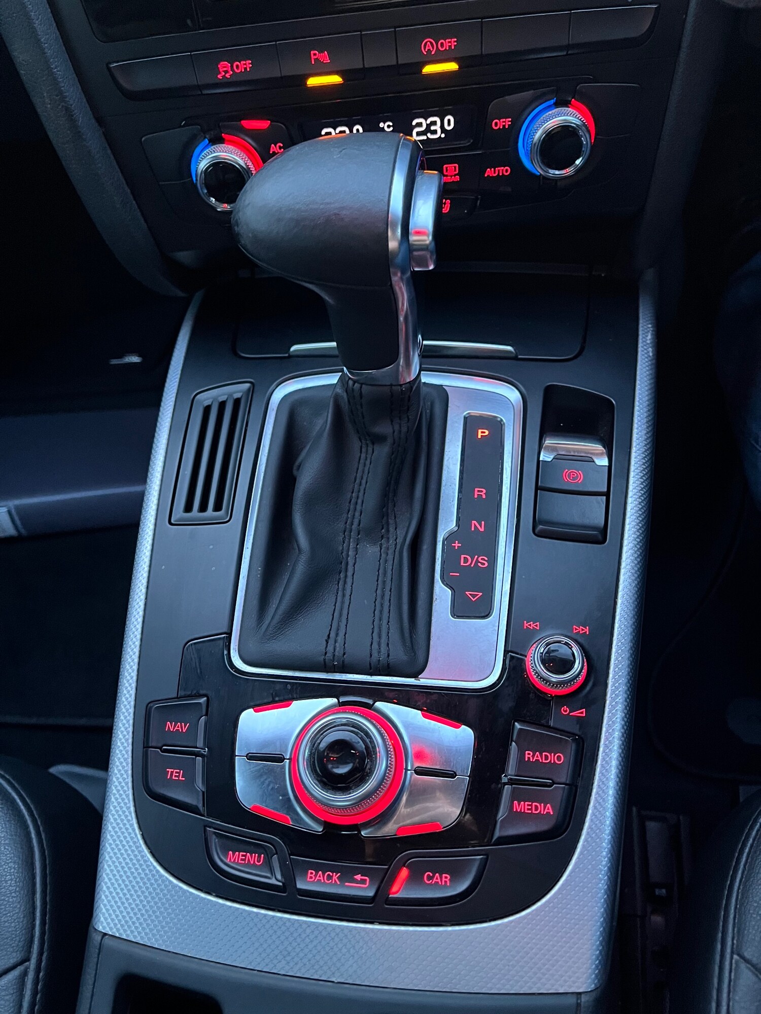 Used Audi A4 2013 for sale - 76837572: Photo 24