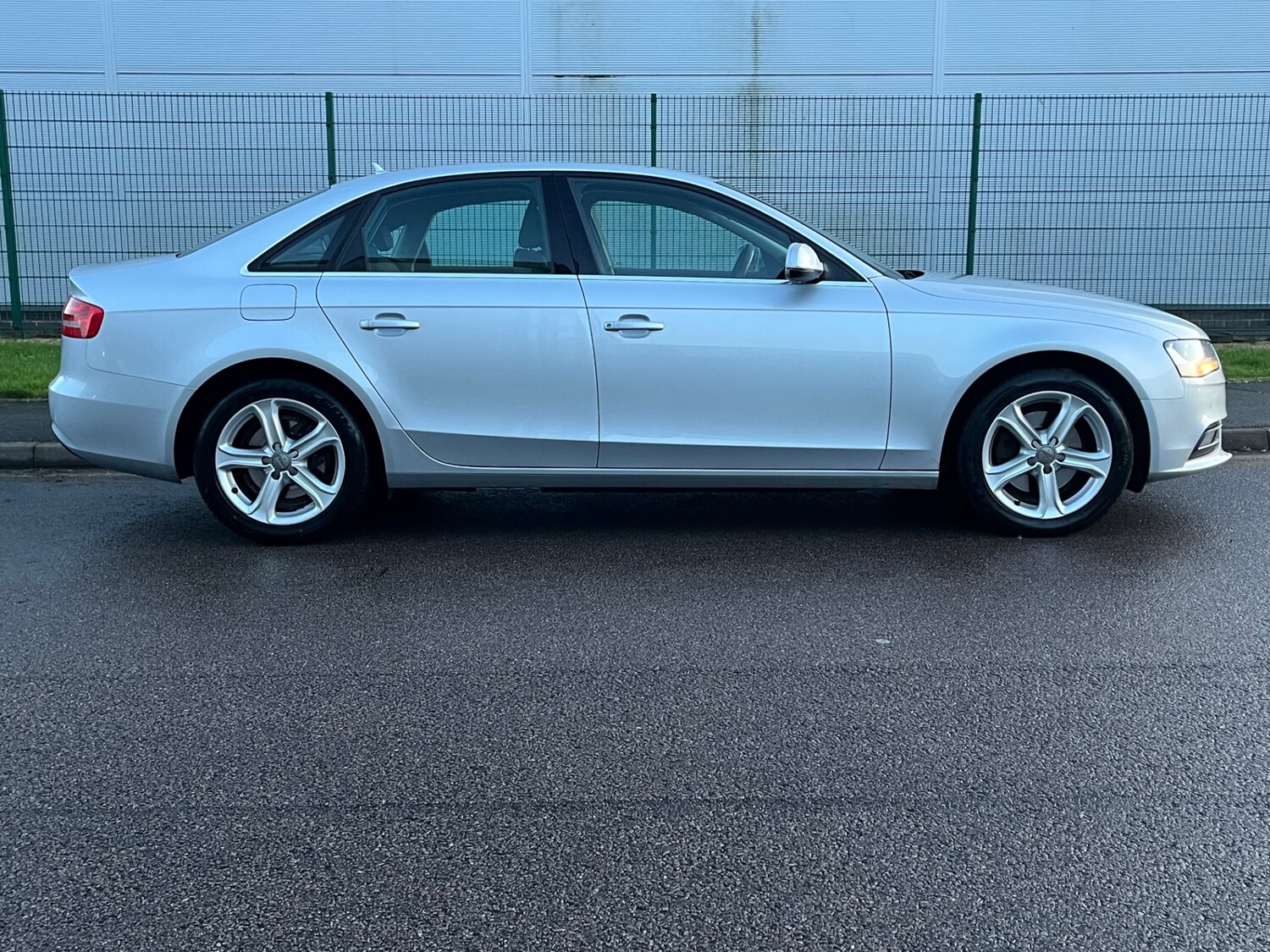 Used Audi A4 2013 for sale - 76837572: Photo 8