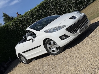 Used Peugeot 207 2014 for sale - 79197844: Photo
