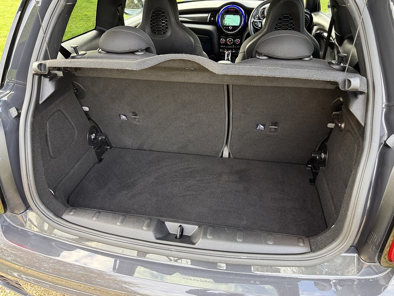 Used MINI Hatch 2019 for sale - 76637893: Photo 28