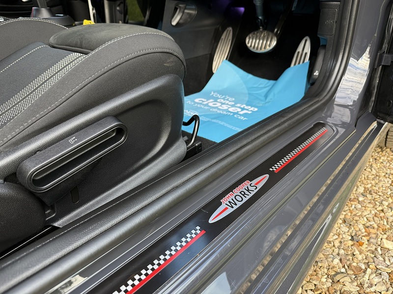 Used MINI Hatch 2019 for sale - 76637893: Photo 36