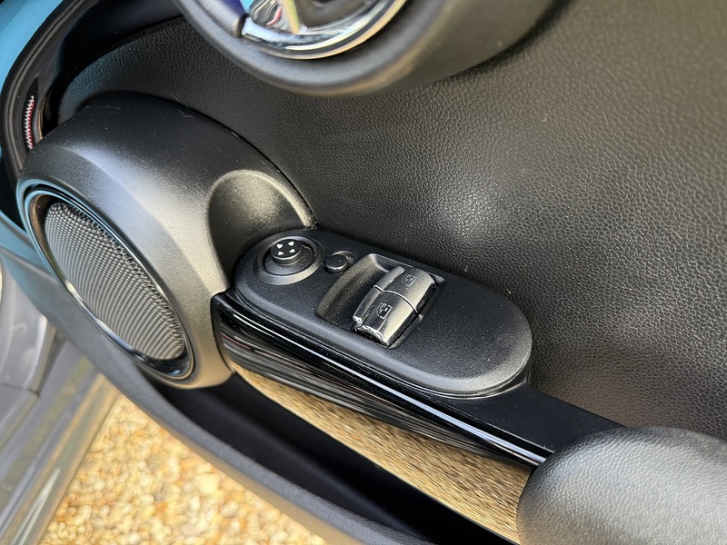 Used MINI Hatch 2019 for sale - 76637893: Photo 37