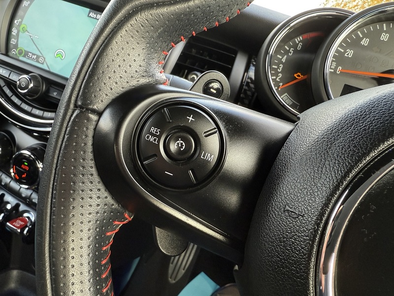 Used MINI Hatch 2019 for sale - 76637893: Photo 40