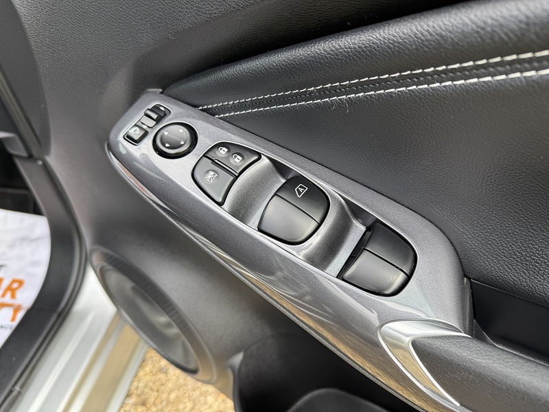 Used Nissan Juke 2023 for sale - 76637904: Photo 14