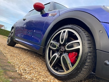 Used MINI Hatch 2019 for sale - 76637901: Photo