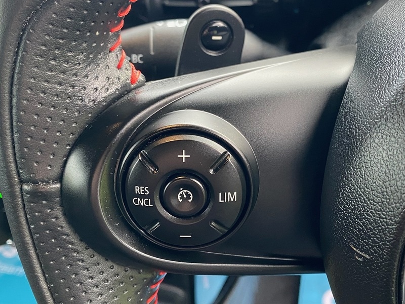 Used MINI Hatch 2019 for sale - 76637901: Photo 31