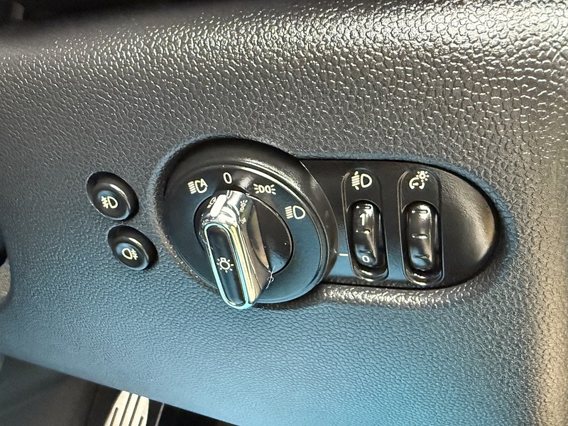 Used MINI Hatch 2018 for sale - 76637894: Photo 27