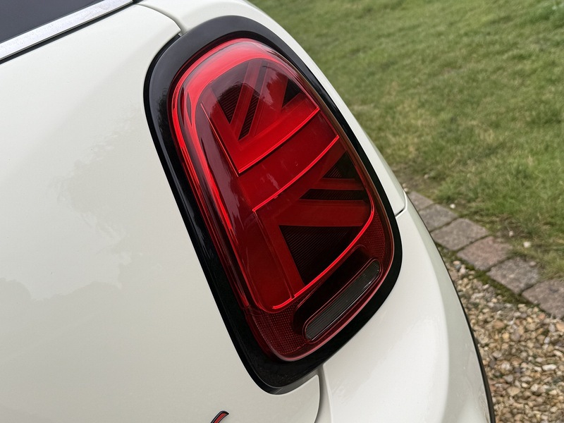 Used MINI Hatch 2018 for sale - 76637894: Photo 32