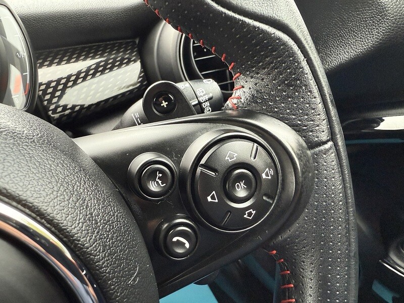 Used MINI Hatch 2018 for sale - 76637894: Photo 40