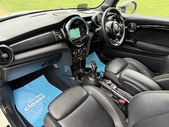 Used MINI Hatch 2018 for sale - 76637894: Photo