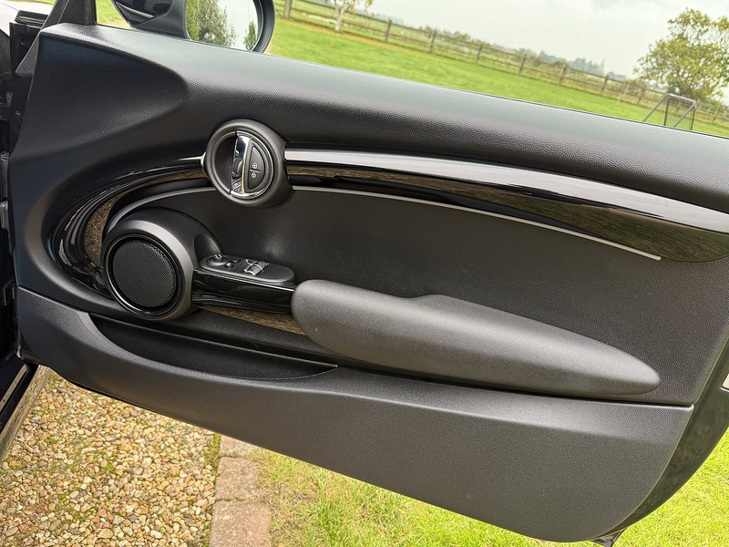 Used MINI Hatch 2023 for sale - 76637892: Photo 32