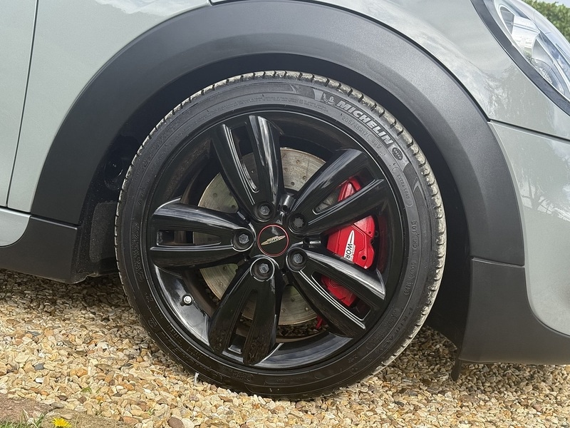 Used MINI Hatch 2019 for sale - 76637891: Photo 14