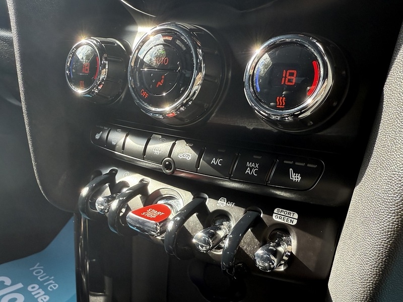 Used MINI Hatch 2019 for sale - 76637891: Photo 34