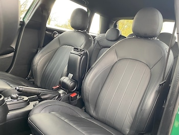 Used MINI Hatch 2022 for sale - 76637900: Photo