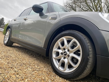 Used MINI Hatch 2017 for sale - 78107309: Photo