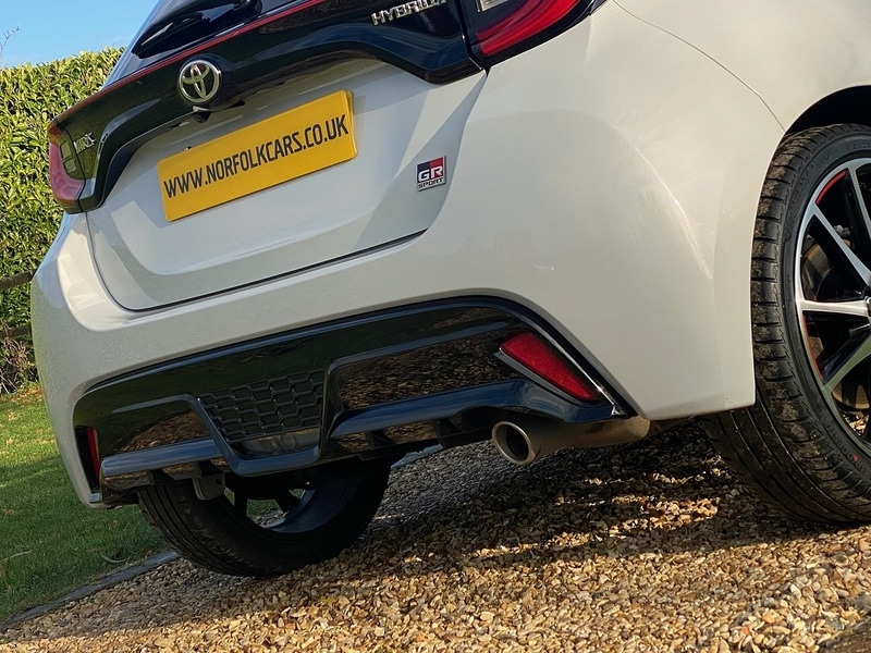 Used Toyota Yaris 2022 for sale - 76853361: Photo 21