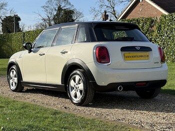 Used MINI Hatch 2020 for sale - 77622002: Photo
