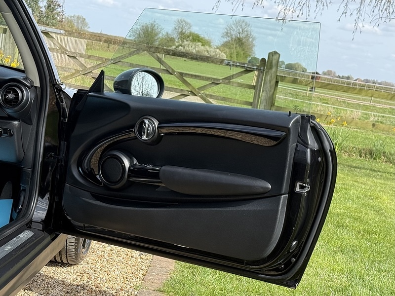 Used MINI Hatch 2018 for sale - 78201332: Photo 22