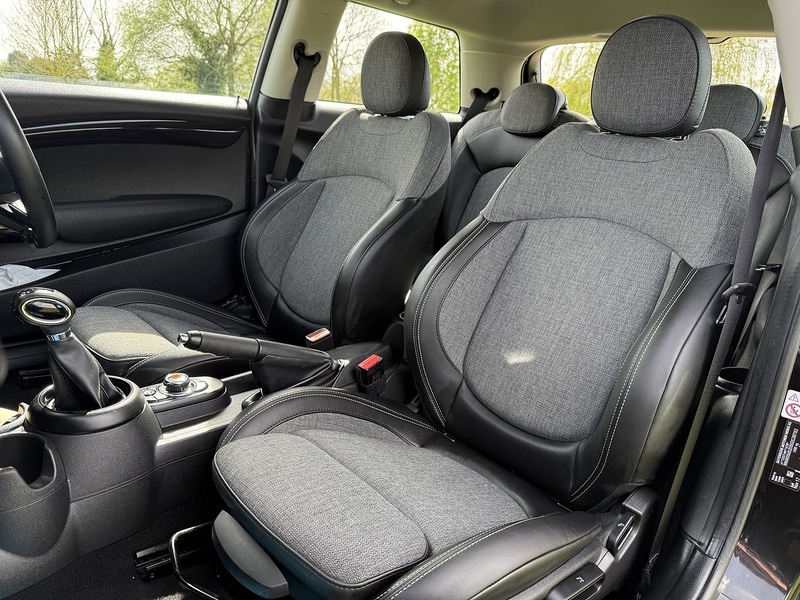 Used MINI Hatch 2018 for sale - 78201332: Photo 3