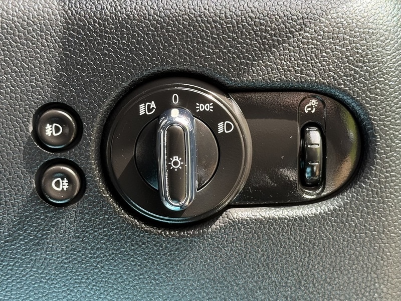 Used MINI Hatch 2018 for sale - 78201332: Photo 37