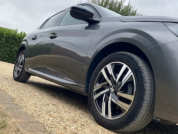 Used Peugeot 208 2022 for sale - 79579288: Photo