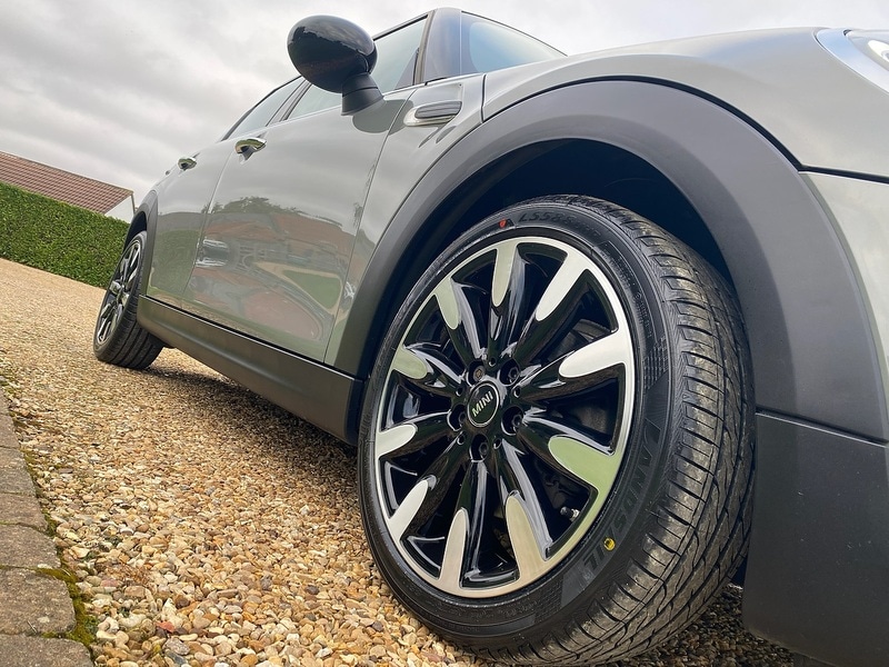 Used MINI Hatch 2018 for sale - 76637903: Photo 2