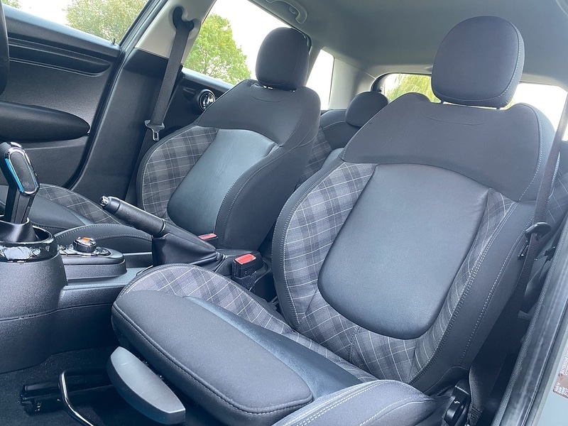 Used MINI Hatch 2018 for sale - 76637903: Photo 3