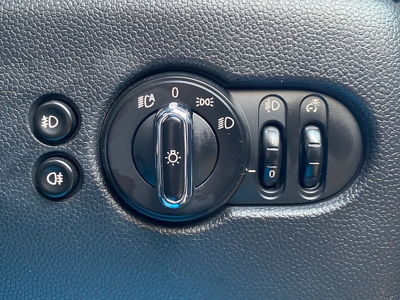 Used MINI Hatch 2018 for sale - 76637903: Photo 39