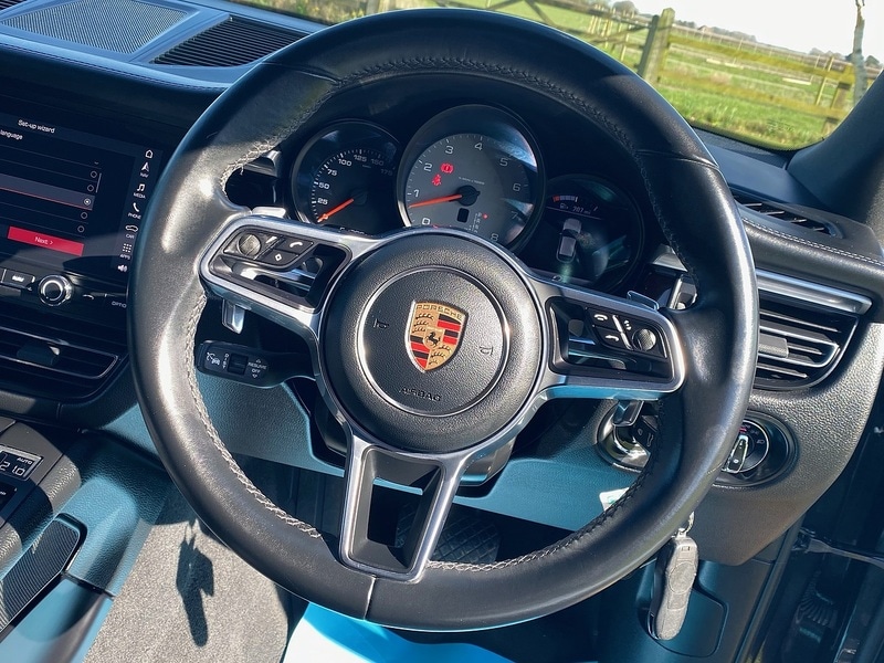 Used Porsche Macan 2019 for sale - 77605207: Photo 32