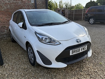 Used Toyota Aqua 2019 for sale - 78710341: Photo